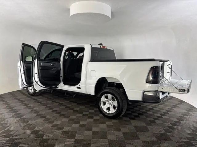 Used 2023 White Ram Big Horn/Lone Star image 16