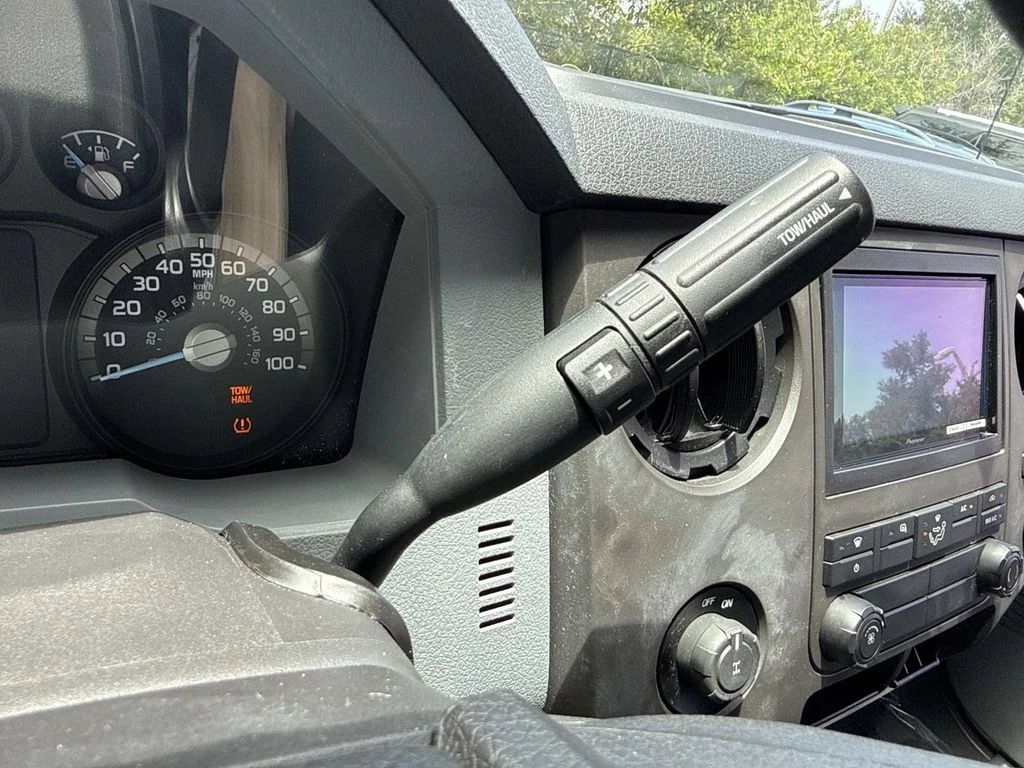Used 2016 White Ford XL image 36