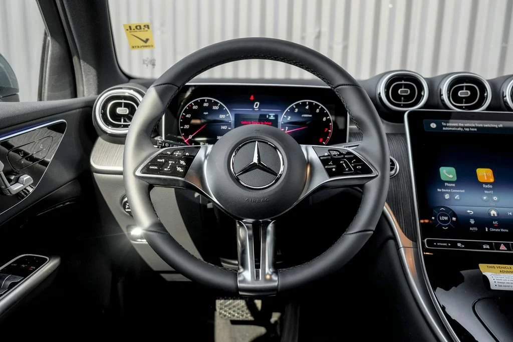 New 2026 Verde Silver Metallic Mercedes-Benz GLC 300 image 48