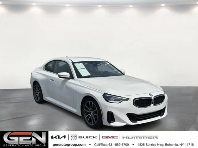 2022 BMW 2 Series 230i Coupe's photo