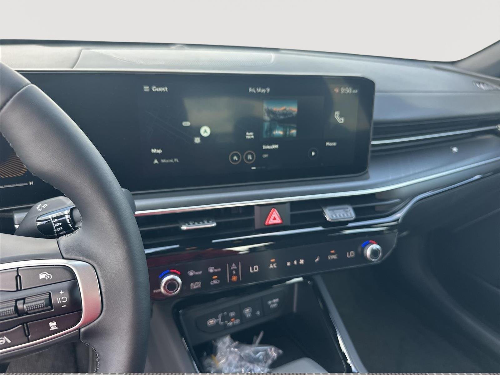 2025 Kia K5 GT-Line - Photo 14