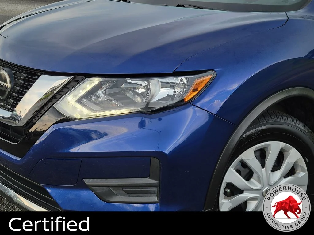 Used 2020 Blue Nissan S image 10