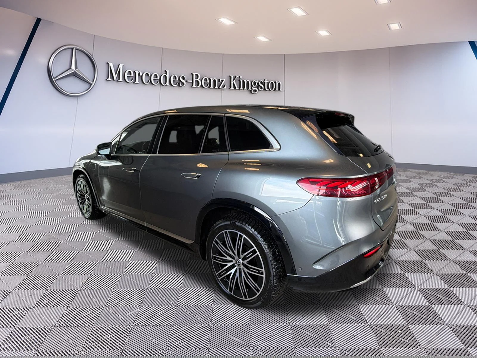 Certified Used 2023 Grey Mercedes-Benz EQS 580 image 7