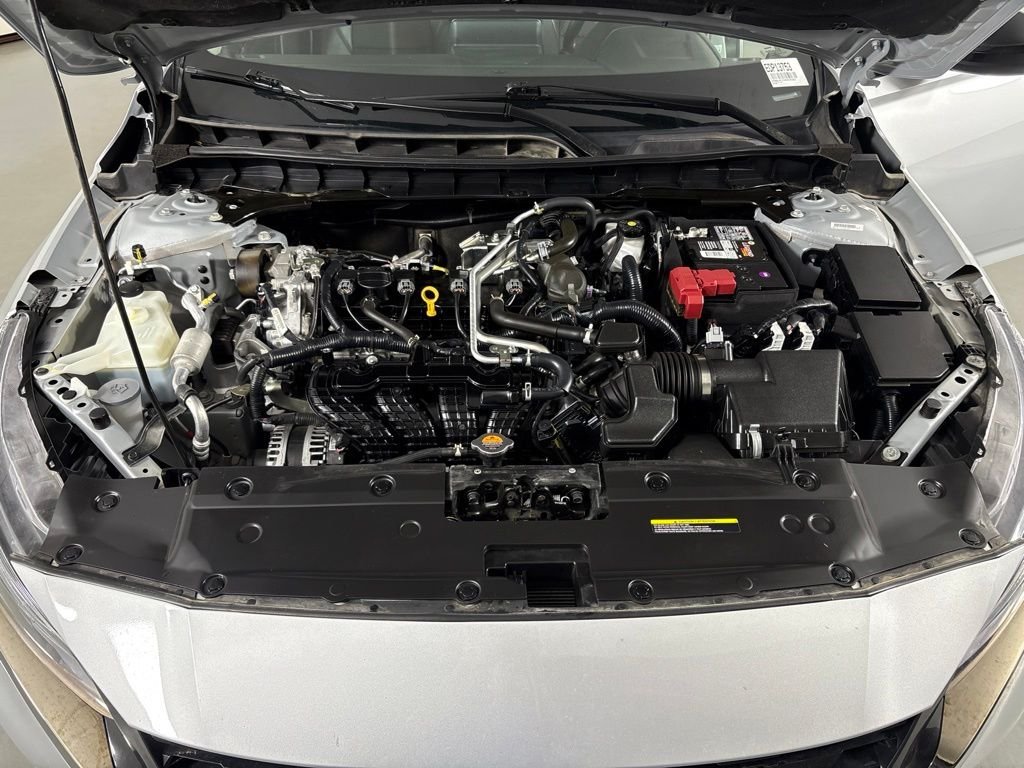Used 2024 Silver Nissan 2.5 SR image 42