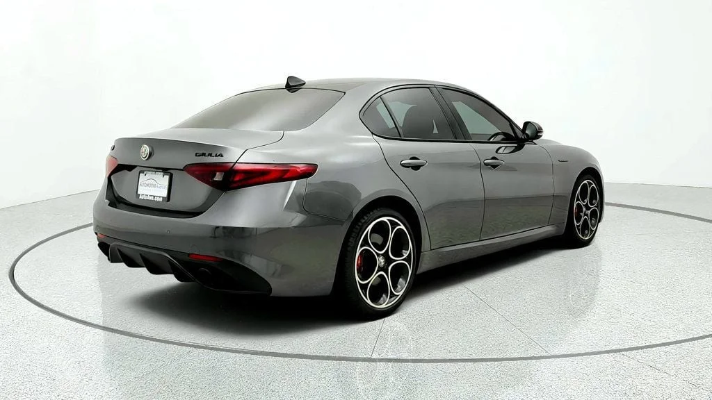 Used 2023 Vesuvio Gray Metallic Alfa Romeo Veloce AWD image 5