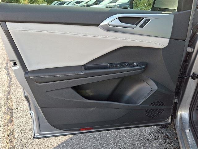 2025 Volkswagen Taos SE - Photo 9