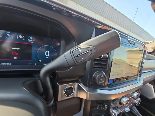 Used 2025 Oxford White Ford King Ranch image 18