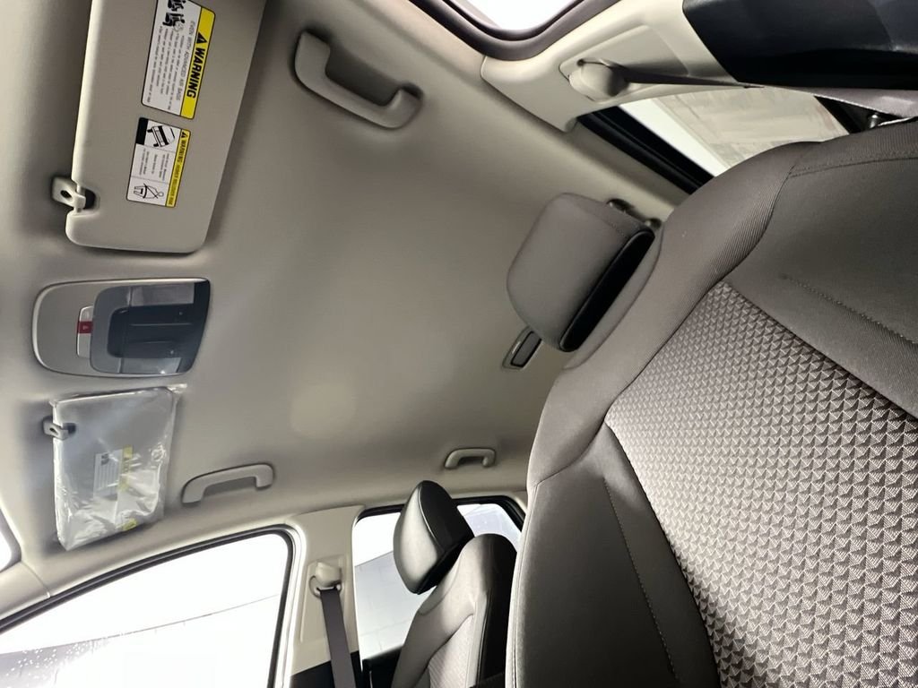 New 2026 Gravity Gray Kia LX image 21