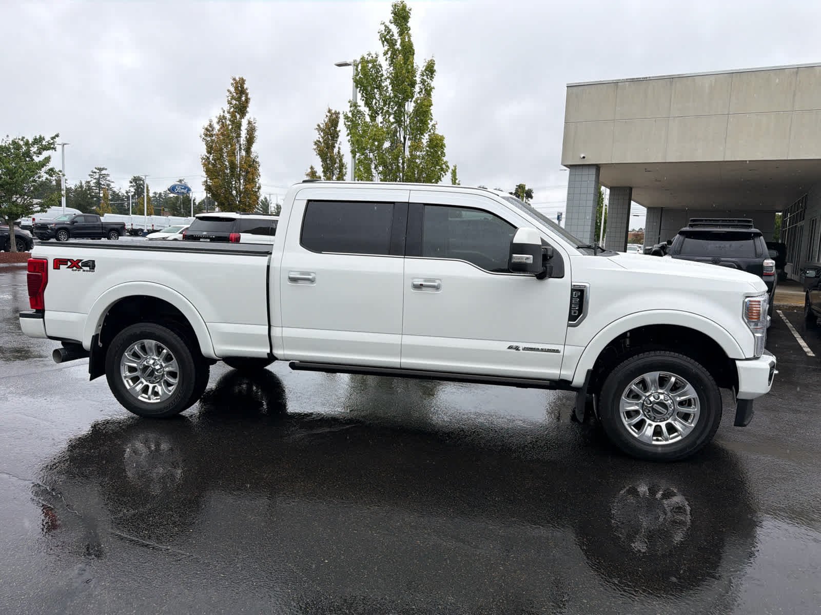 Used 2022 Star White Metallic Tri-Coat Ford Limited image 7