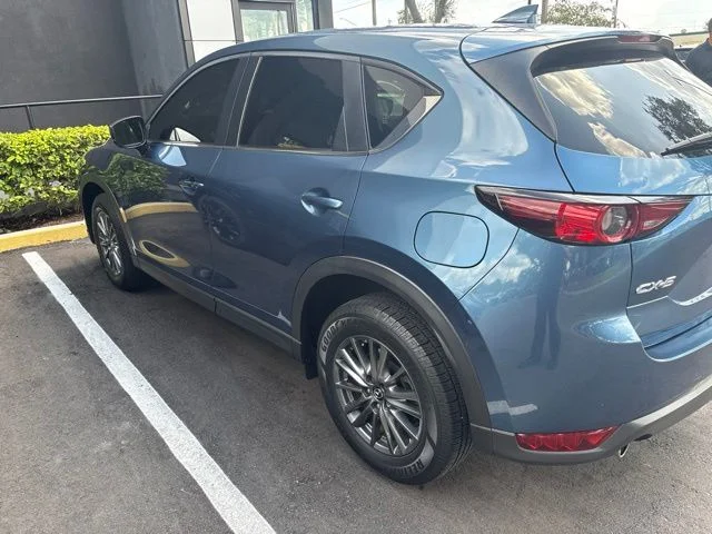 Used 2017 Blue Mazda Touring image 3