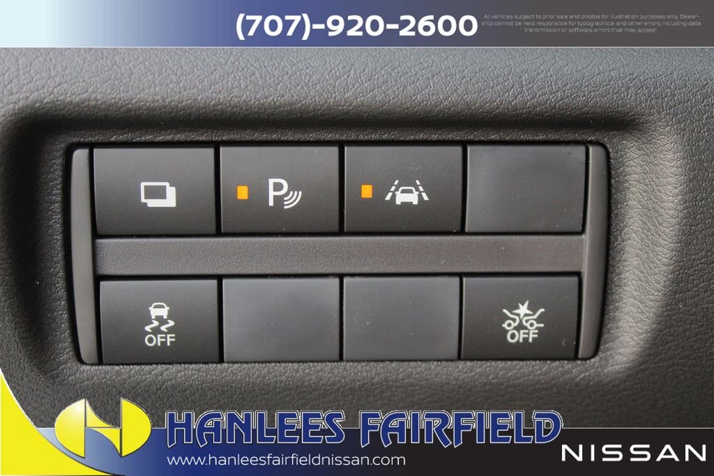 2025 Nissan Versa Sedan SV - Photo 23