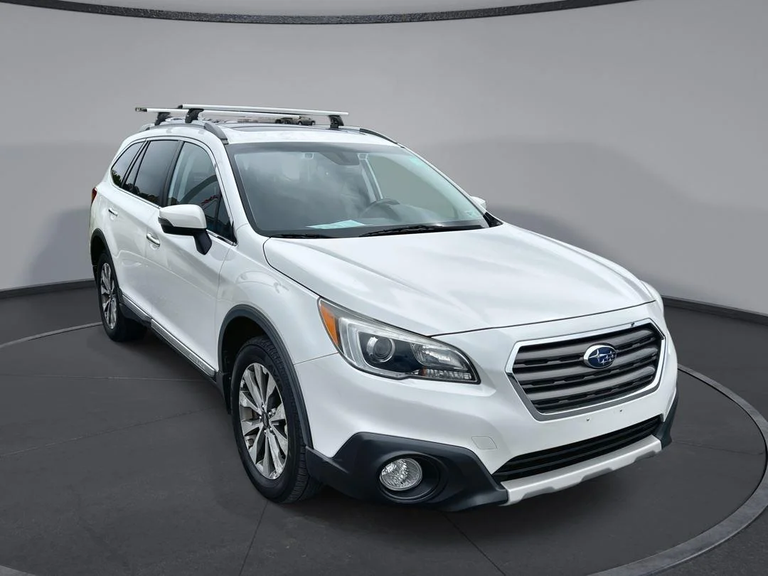 2017 Subaru Outback 3.6R Touring's photo