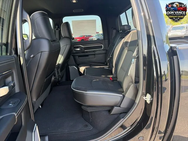 New 2026 Diamond Black Crystal Pearl-Coat Exterior Paint RAM Laramie image 24