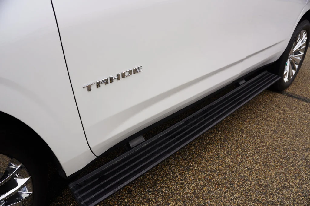 Certified Used 2025 Iridescent Pearl Tricoat Chevrolet High Country image 14