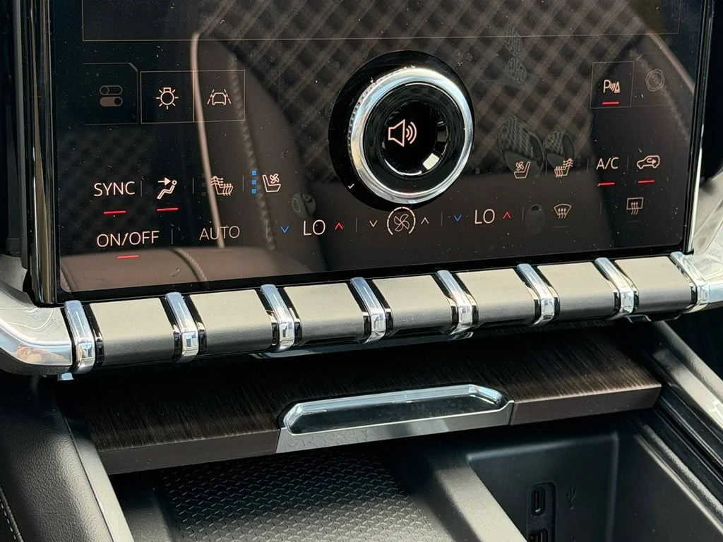 2026 GMC Acadia Denali - Photo 6