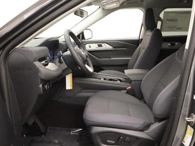 New 2026 Carbonized Gray Metallic Ford Active image 32