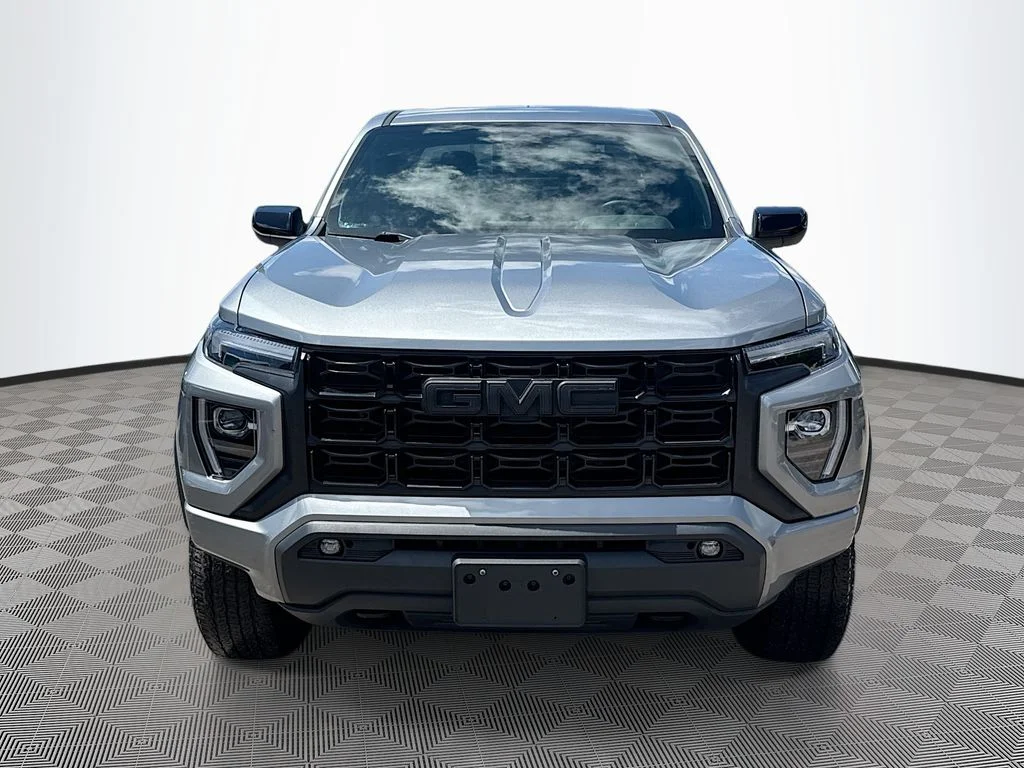 Used 2023 Silver GMC Elevation image 2