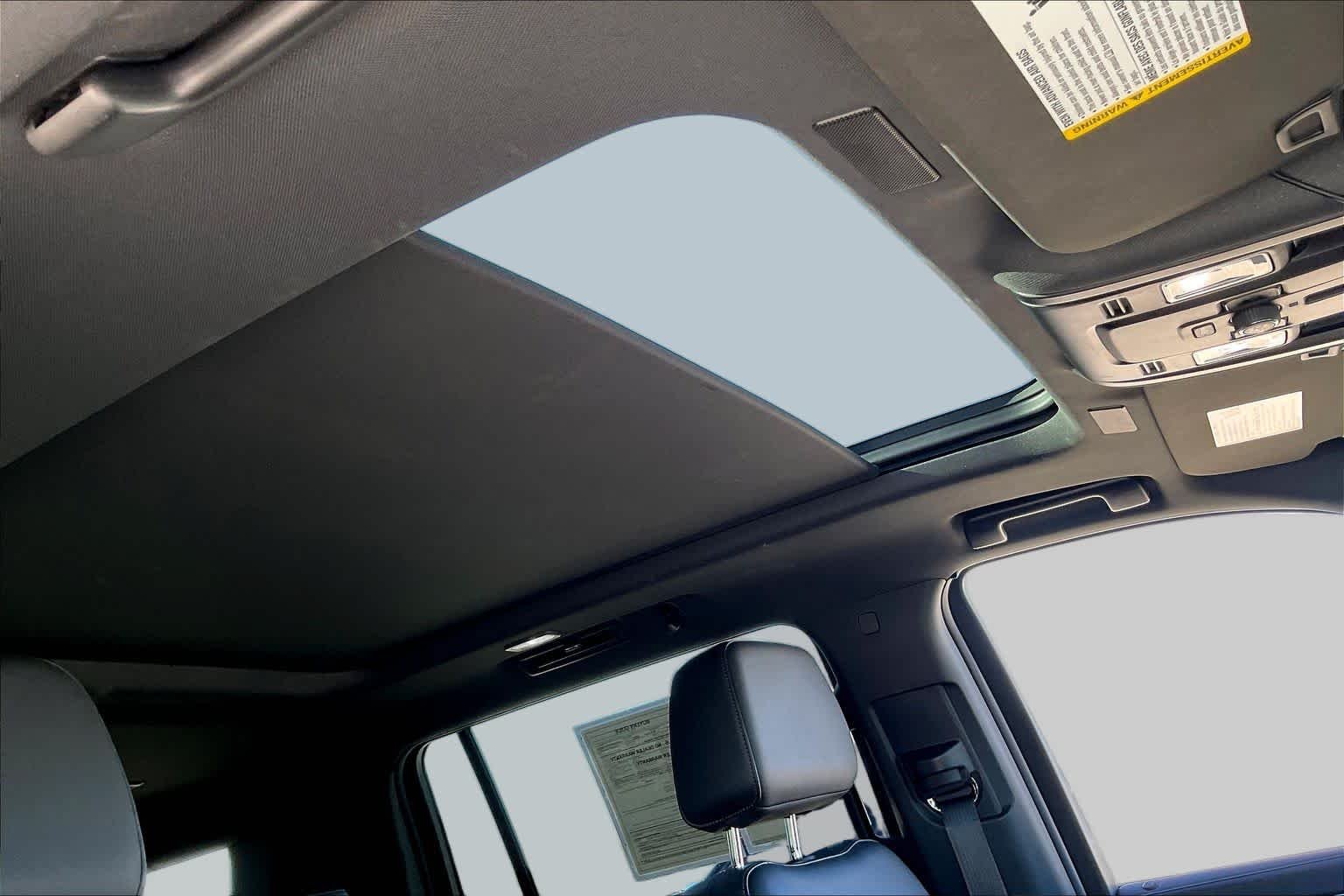 Used 2025 Black Chevrolet Z71 image 13