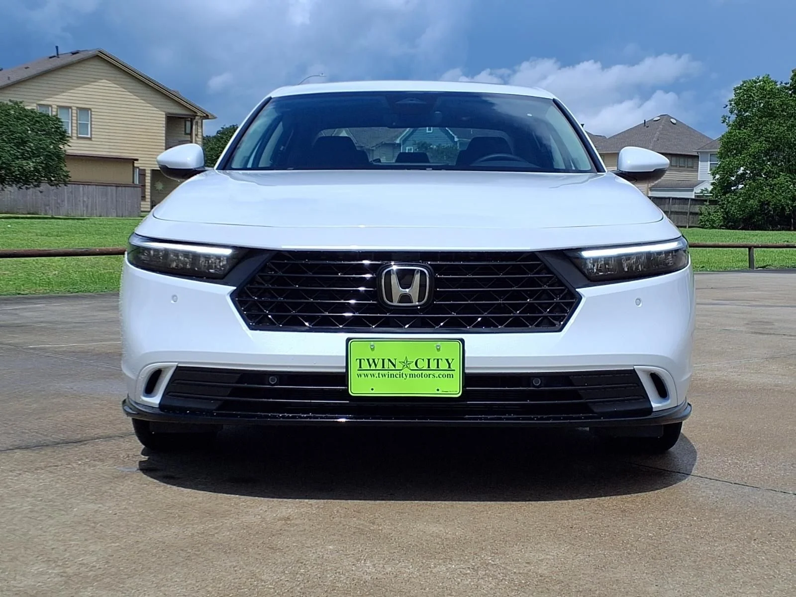 New 2026 White Honda EX-L image 3