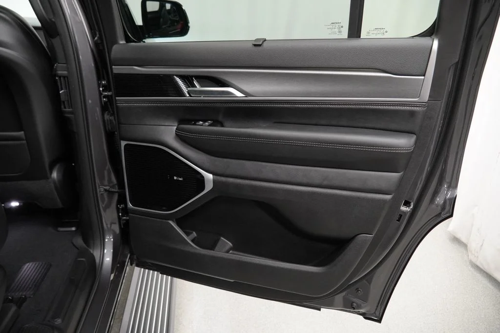 New 2026 Baltic Gray Metallic Clearcoat Jeep Limited Reserve image 33