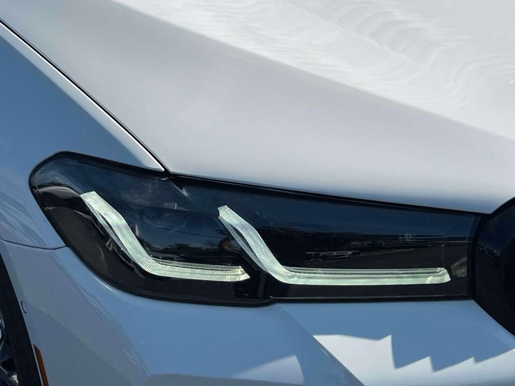 Certified Used 2023 Alpine White BMW 540i xDrive image 9