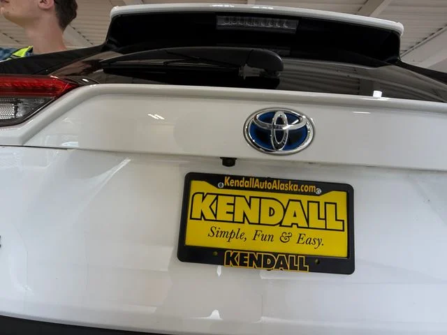 Used 2024 White Toyota LE image 16