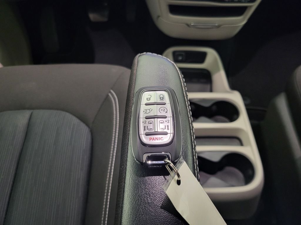 Used 2024 White Chrysler LX image 43