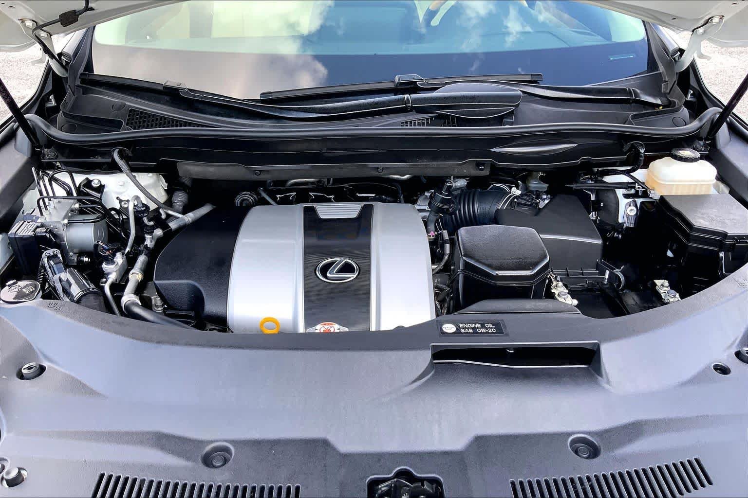 Used 2021 Eminent White Pearl Lexus  image 31