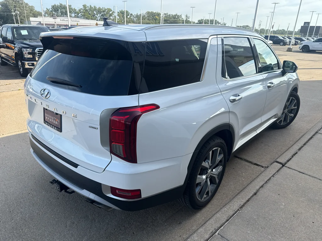 Used 2021 Hyper White Hyundai SEL image 6