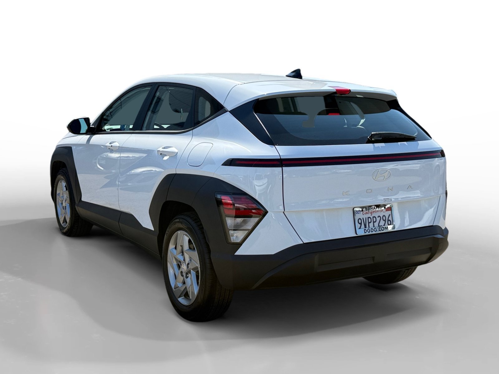 Certified Used 2026 Atlas White Hyundai SE image 3