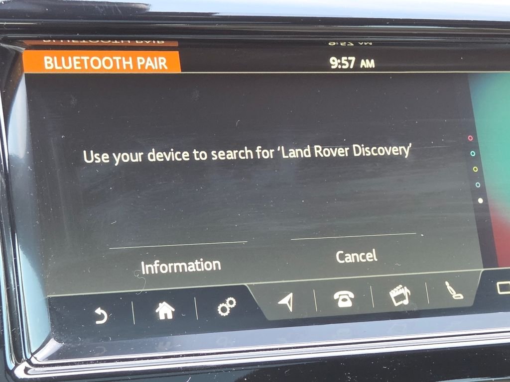 Used 2019 Black Land Rover HSE image 30