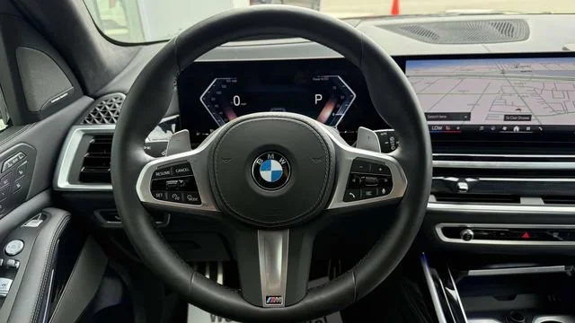 Used 2024 Black BMW xDrive40i image 77
