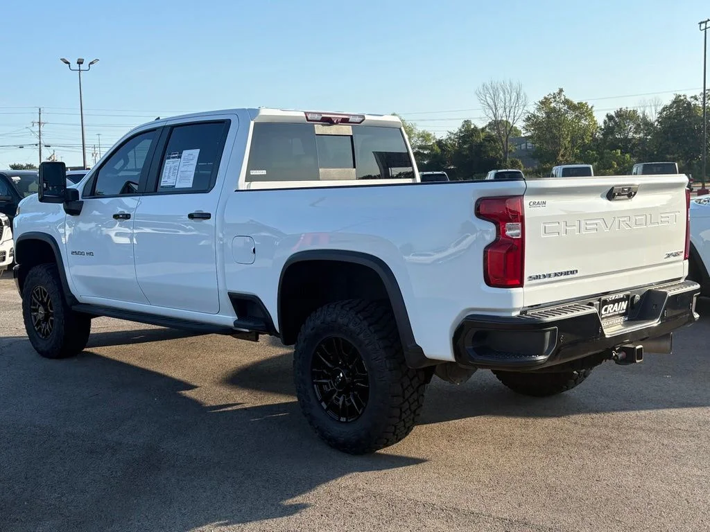 Used 2024 White Chevrolet ZR2 image 5