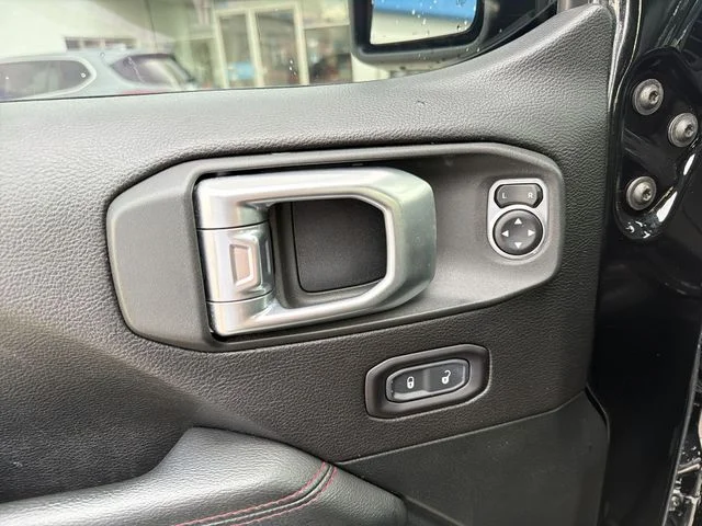 Used 2020 Black Jeep Unlimited Rubicon image 15