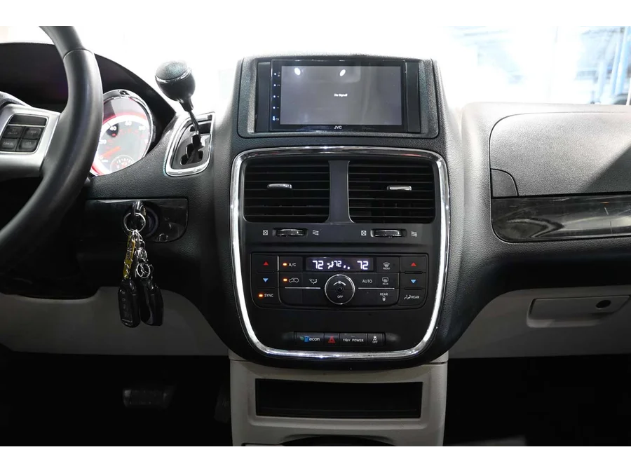 Used 2012 WHITE Dodge Crew Mobility Handicap Van image 23