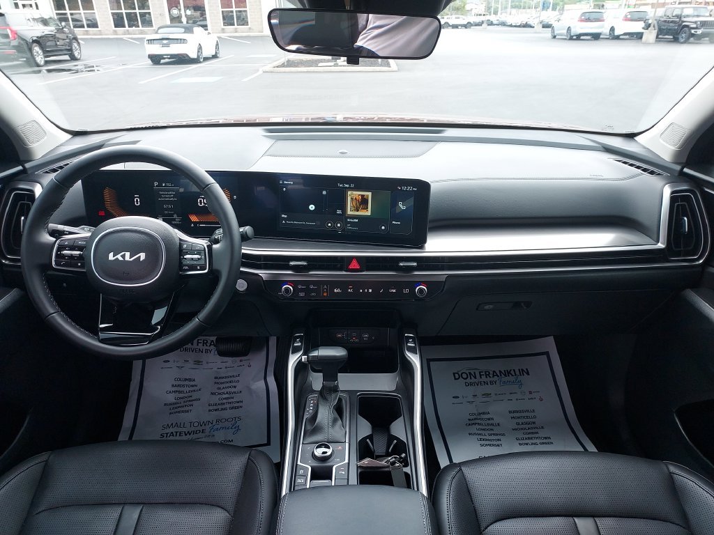 Used 2025 Red Kia S image 15
