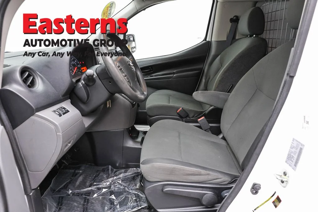 Used 2020 White Nissan SV image 13