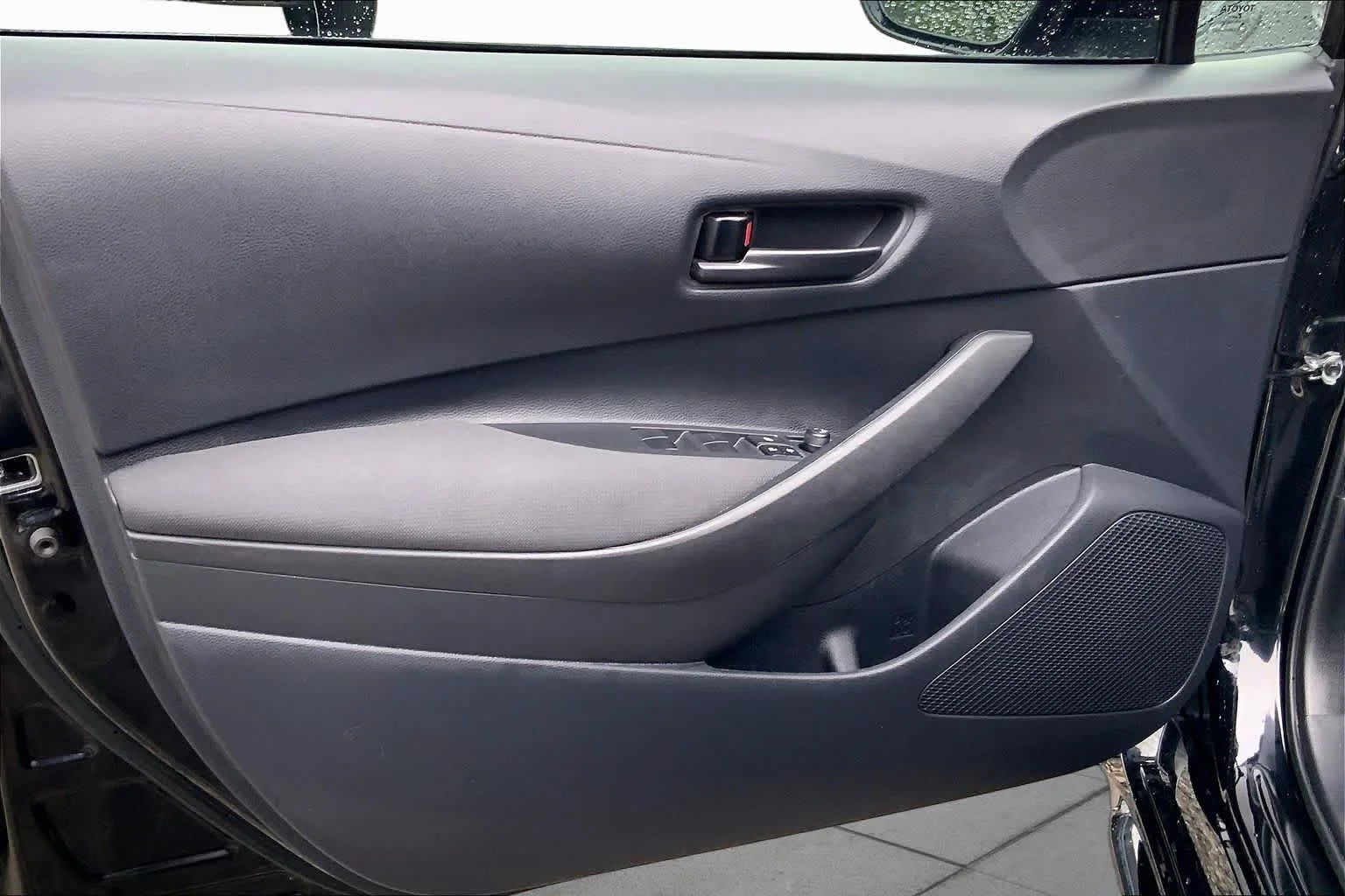 Used 2025 Midnight Black Metallic Toyota LE image 40