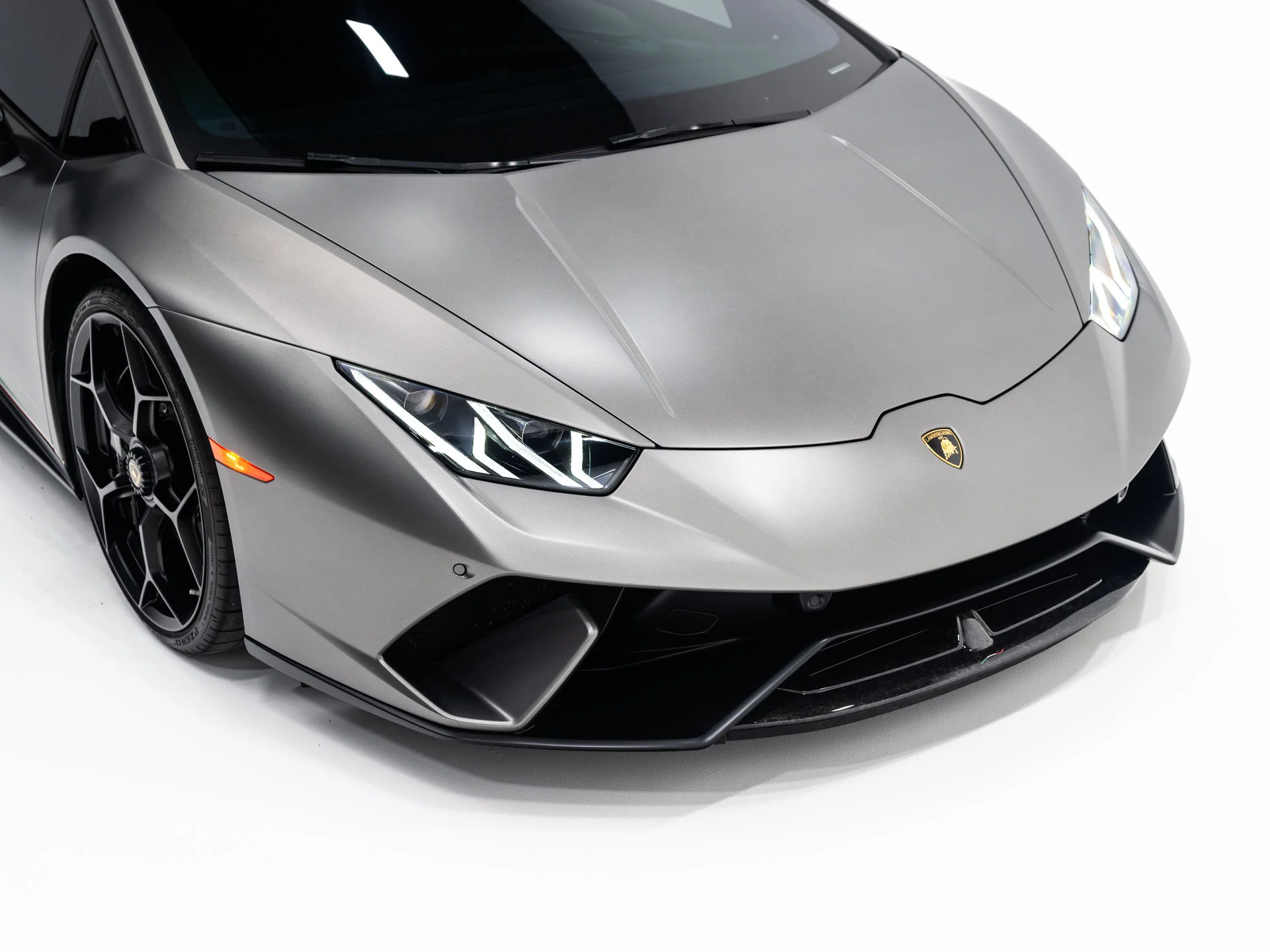 Used 2018 Grigio Titans Matt - AD PERSONAM Lamborghini Performante image 14