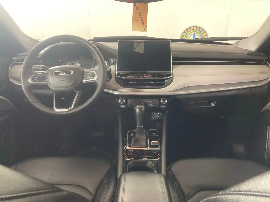 2025 Jeep Compass Limited - Photo 7