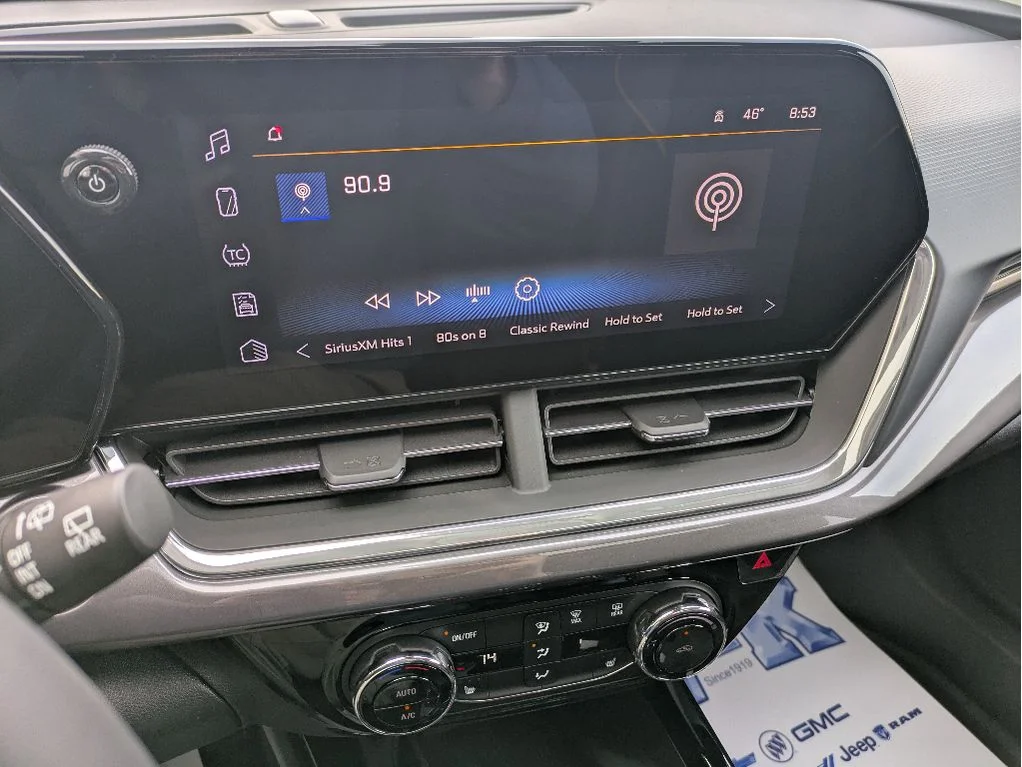 2025 Chevrolet Trax Activ - Photo 6