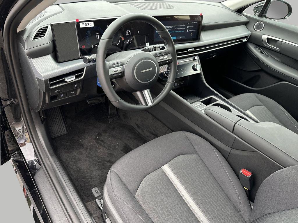 New 2026 Abyss Black Hyundai SEL Sport image 8