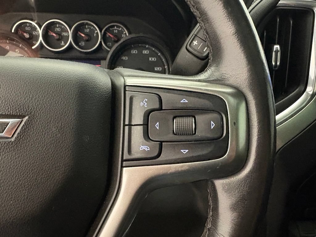 Used 2020 CAJUN RED TINTCOAT Chevrolet RST image 6