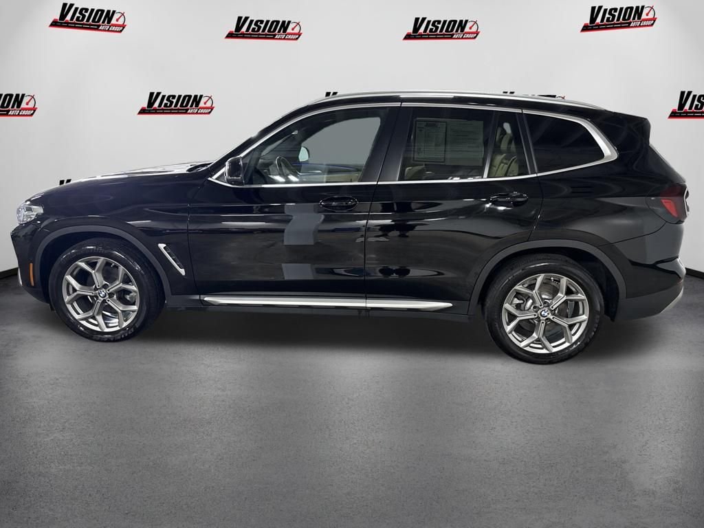 Used 2024 Black BMW xDrive30i image 8
