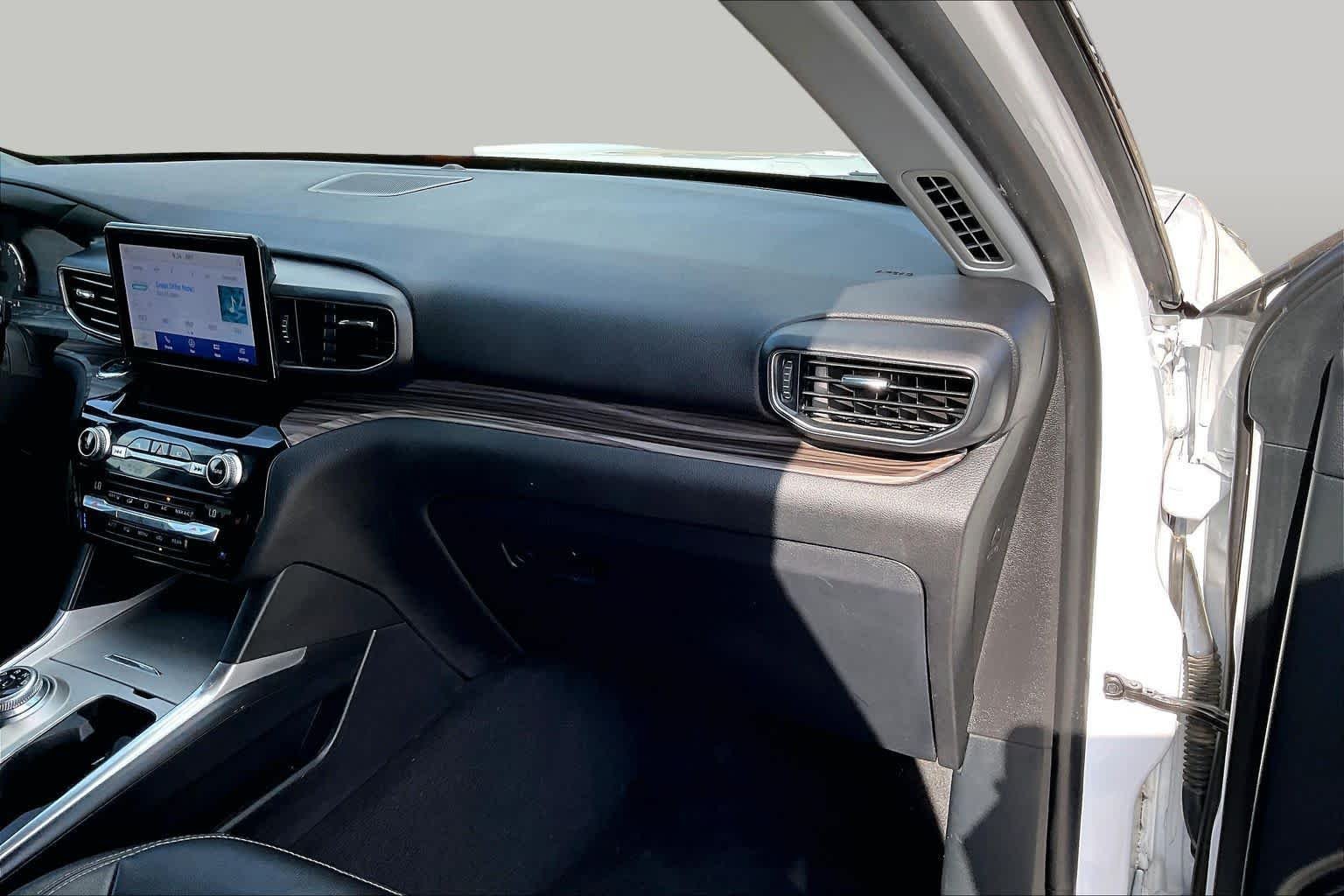 Used 2021 Oxford White Ford Limited image 16