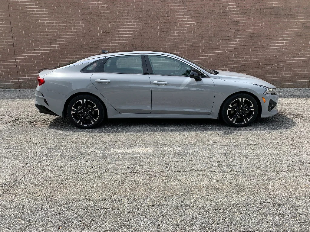 Used 2021 Wolf Gray Kia GT-Line image 6