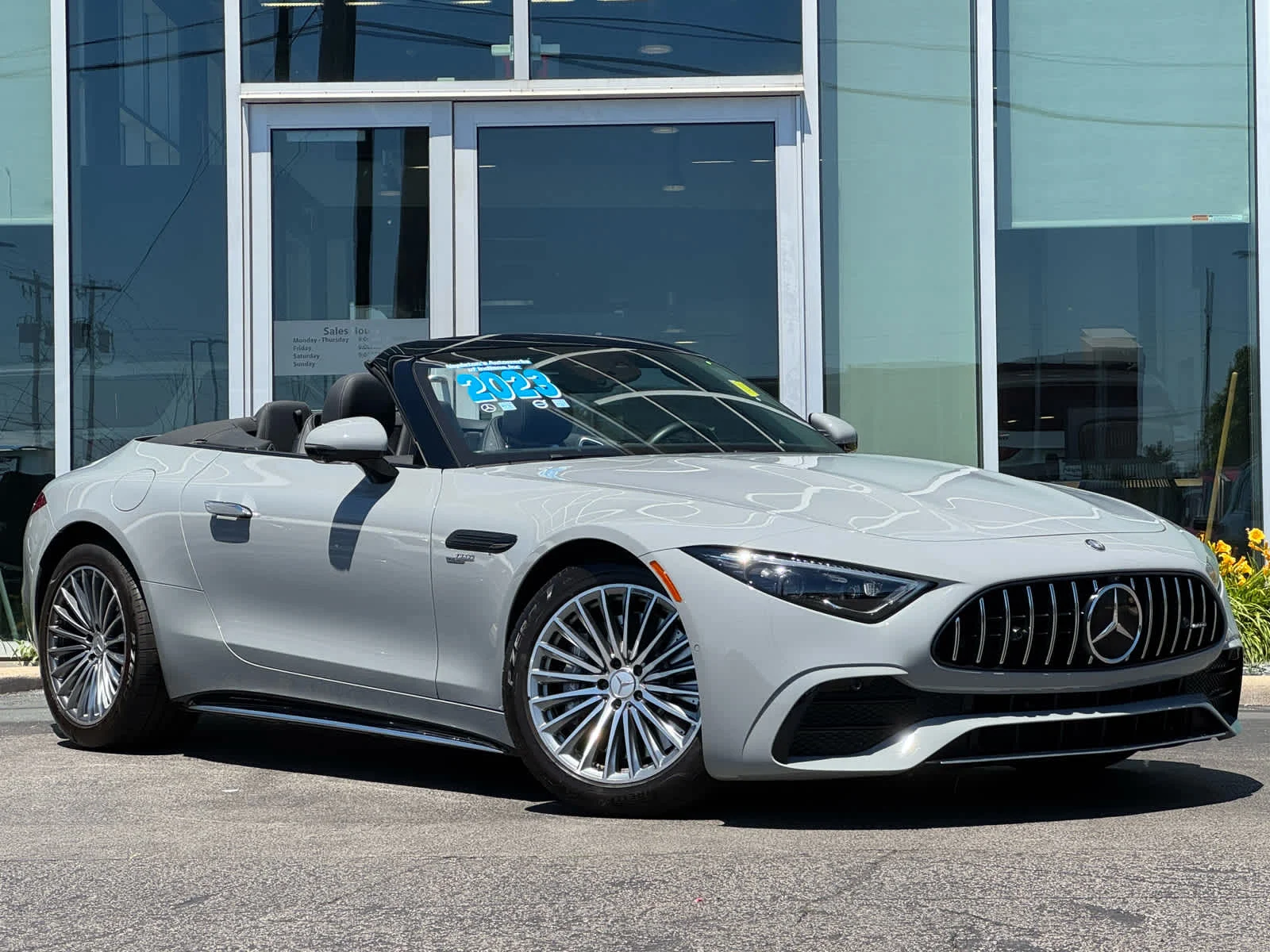 2023 Mercedes-Benz SL Mercedes-AMG SL 43's photo