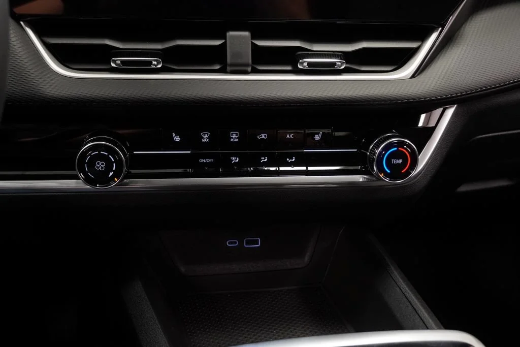 New 2027 Lakeshore Blue Metallic Chevrolet AWD LT image 17