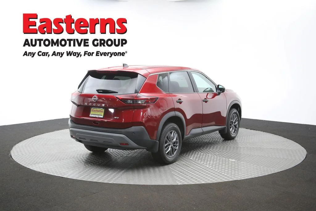Used 2023 Red Nissan S image 41
