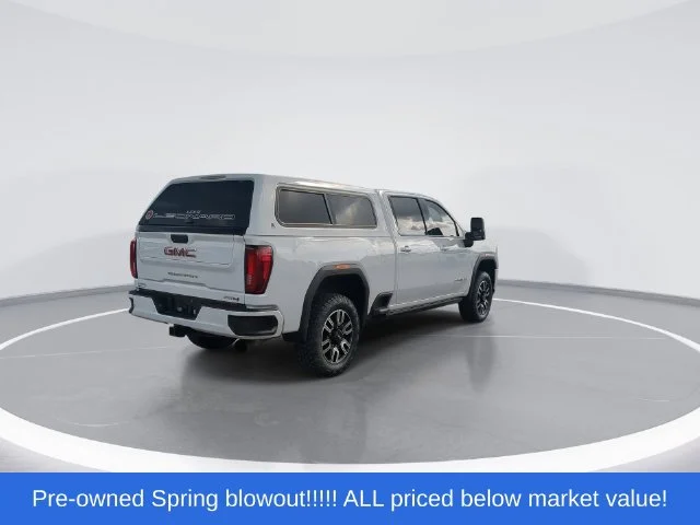 Used 2022 White GMC AT4 image 8